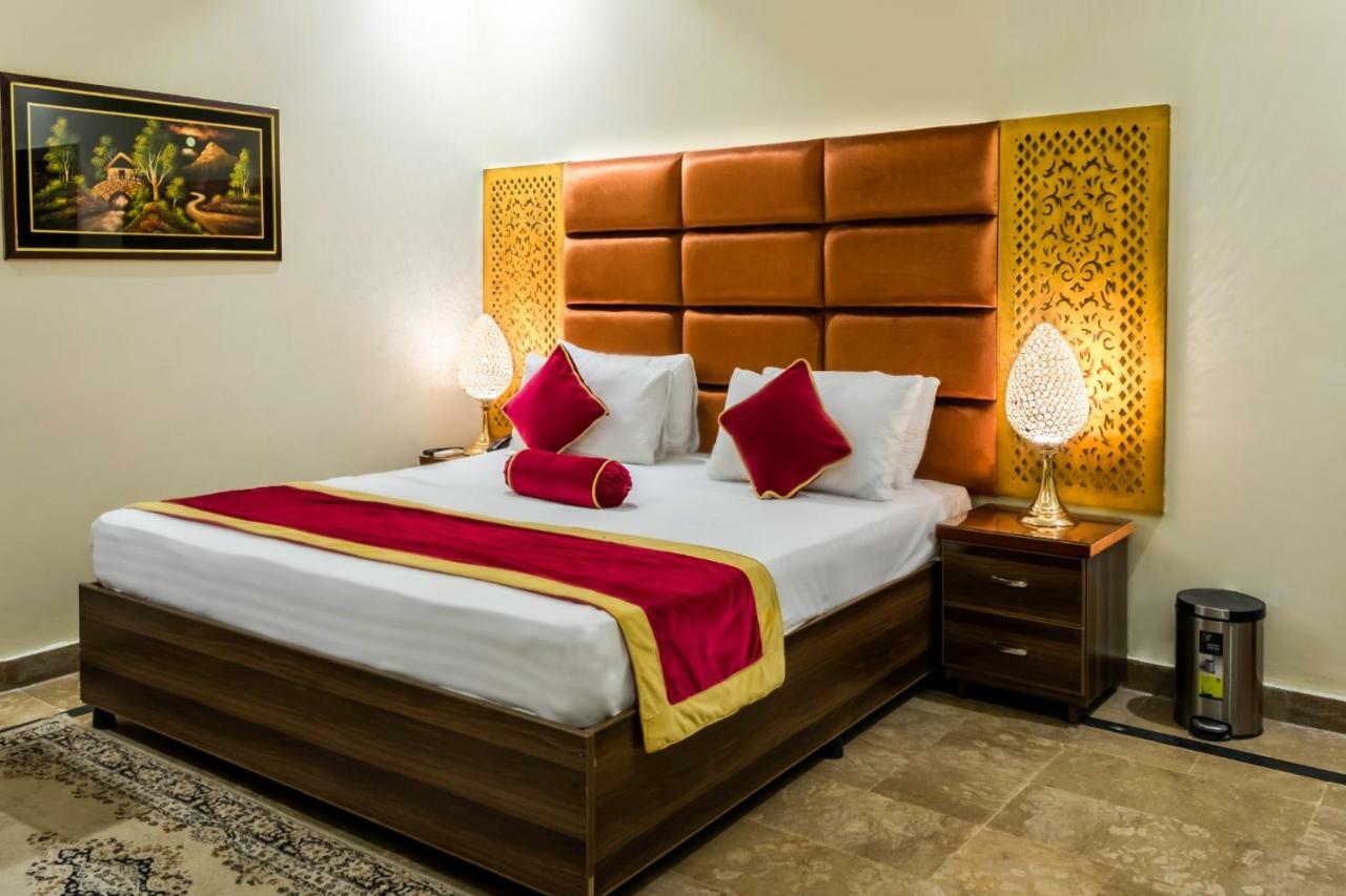 לאהור Rose Palace Hotel מראה חיצוני תמונה